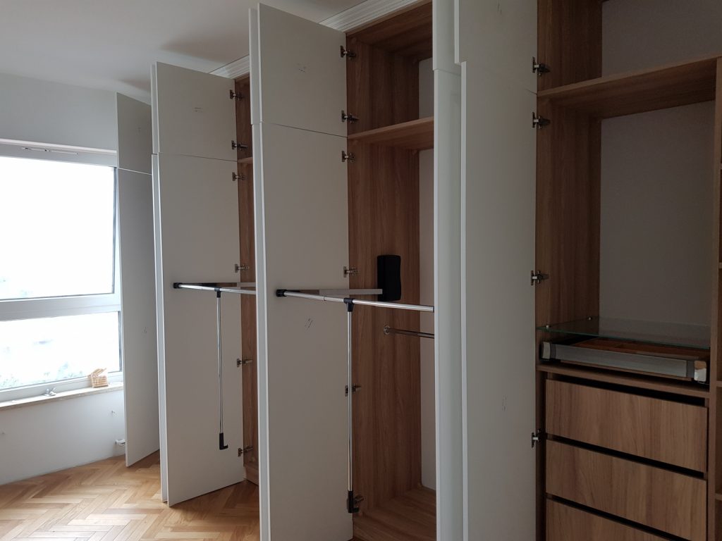 Realizacja 3 5 biała jasna garderoba na wymiar Gdańsk