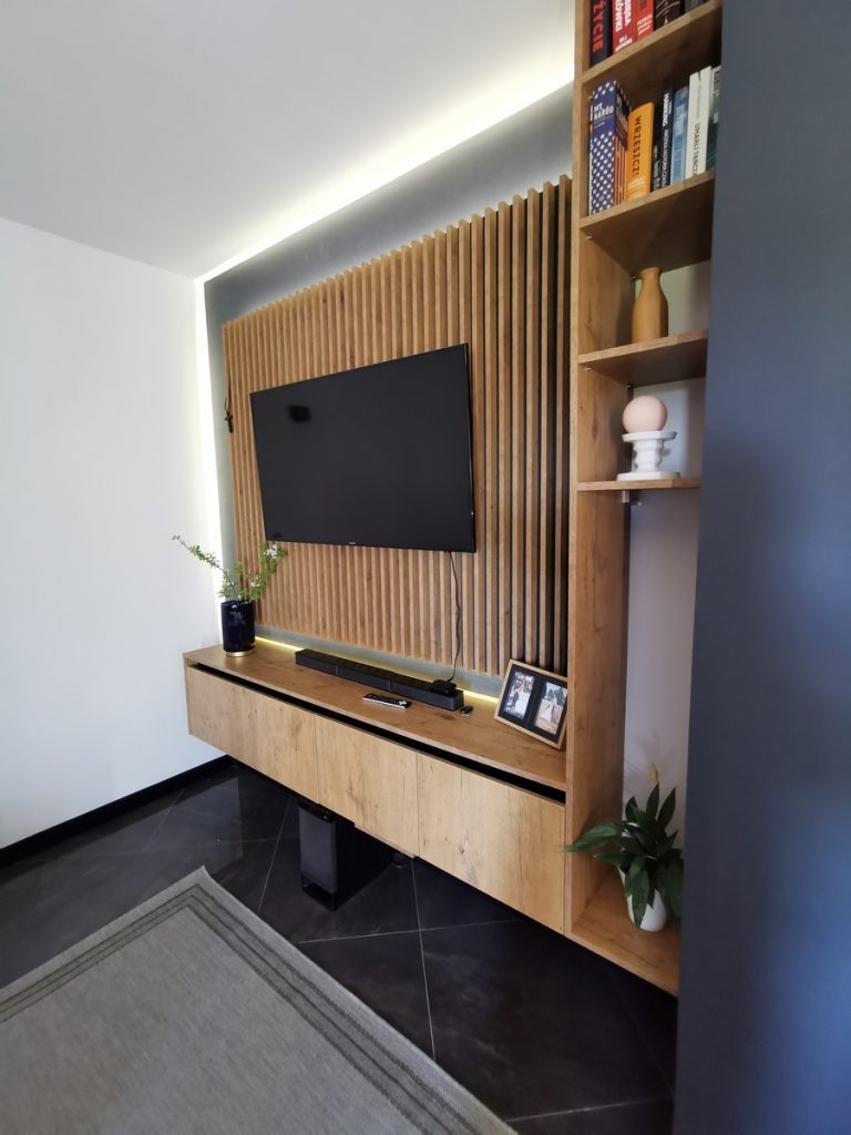 szafka rtv na wymiar gdańsk salon lamele